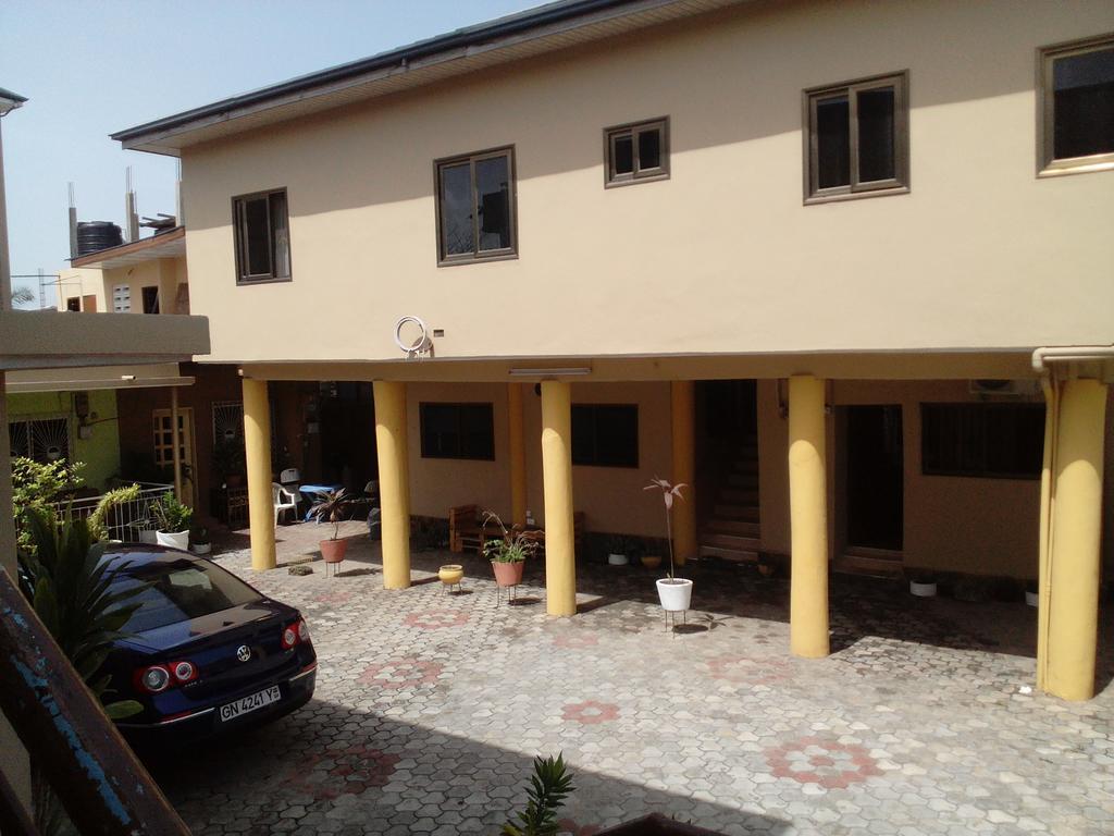Feehi'S Place Acra Exterior foto