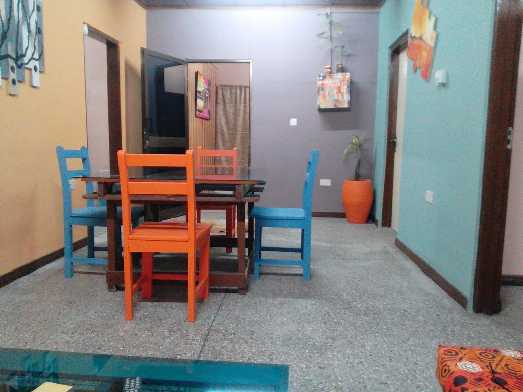 Feehi'S Place Acra Exterior foto